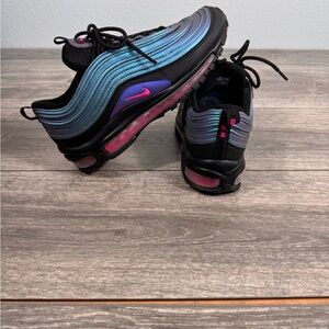 Grade school kids Nike air max